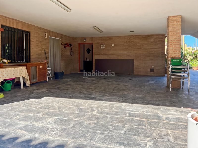 Foto 9deb3cef-3d70-436e-98f6-07a876782806. Chalet quieres disfrutar y vivir cerca de la Playa malvarrosa , galardonada con bandera azul? esta es tu oportunidad. en Burriana