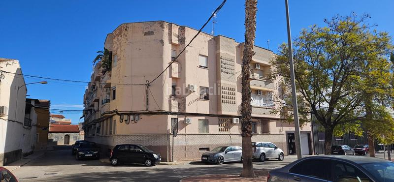 Foto 078609ae-d498-48a7-ace6-3b72331aea19. Parking voiture dans Alguazas