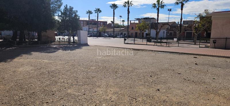 Foto c4542483-d51c-42f3-9132-ed7af8cc2cef. Parking voiture dans Alguazas