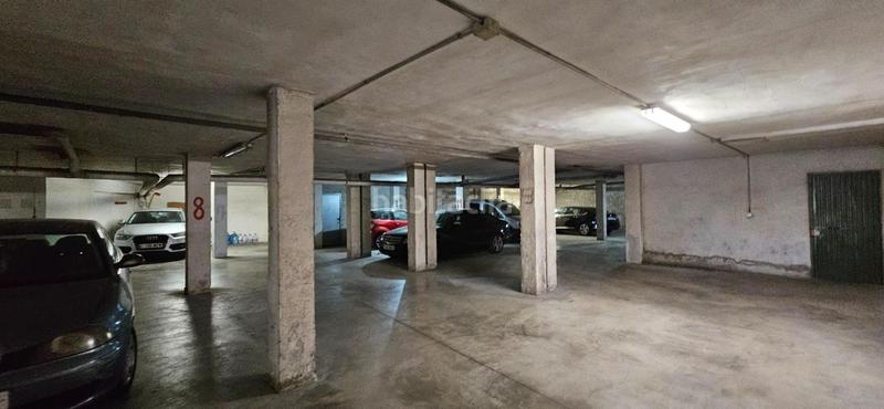 Foto f2c86834-0582-4693-afb3-7cabba319d49. Parking voiture dans Alguazas