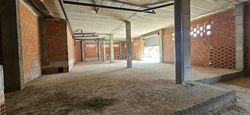 Foto b5edcc4f-a001-4a92-a458-b53f2e6b2796. Local comercial a Beniel