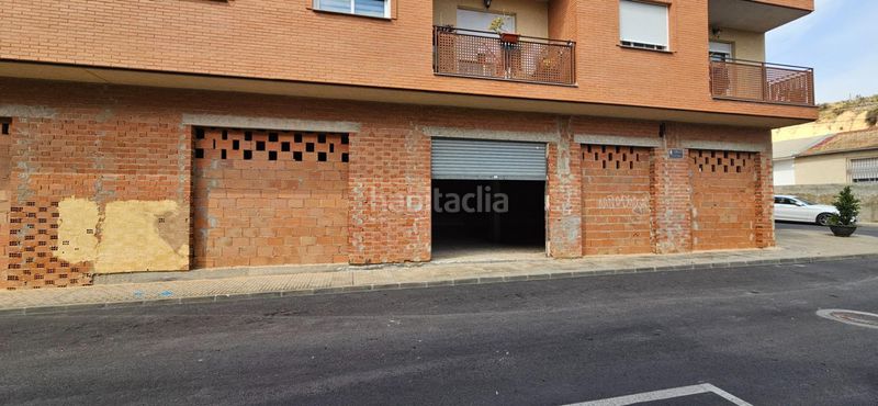 Foto 115374ad-40e1-41c5-b845-ba12d827fe07. Local comercial a Beniel