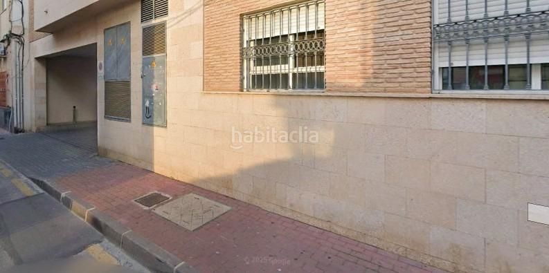 Foto 2d15b135-59aa-40b7-b6c8-ec1a0c66ae93. Aparcament cotxe a Llano de Brujas Murcia