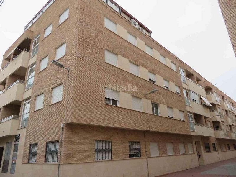 Foto d73d25c9-99f1-4cbc-bd6f-28c63952e178. Aparcament cotxe a Llano de Brujas Murcia