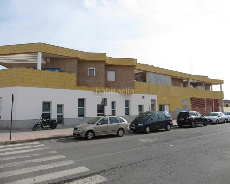 Foto a9b638fb-0d9b-4399-b8a9-be45befe7fd8. Aparcament cotxe a San Javier San Javier