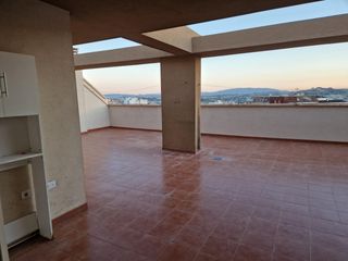 Miete Dachwohnung in Archena. Se alquila piso de 2 dormitorios