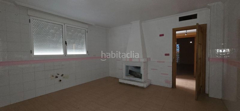 Foto 18bedd7c-6706-41b0-ae38-c681876fdf5d. Casa adossada amb aparcament a Torreagüera Murcia