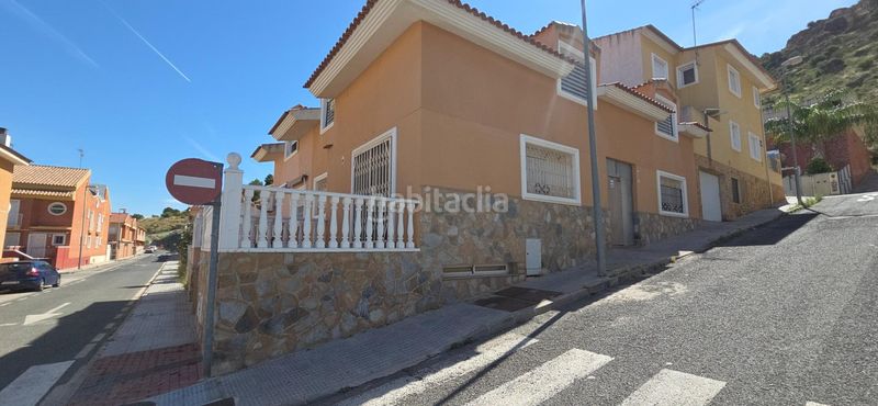 Foto a896c54c-ae57-4ee6-bae8-35b6e58937d4. Casa adossada amb aparcament a Torreagüera Murcia
