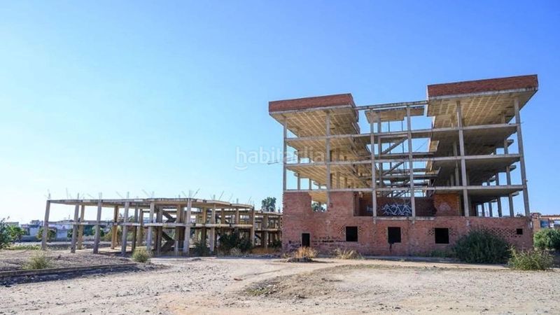 Foto cbabe08d-d45f-4472-bf62-7b89b37ea082. Building in La Zarzuela - San José - Belén Linares