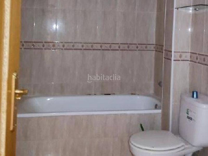 Foto ca1dfc1b-75f2-4608-b84f-aed16bdb1042. Pis amb aparcament a Fortuna