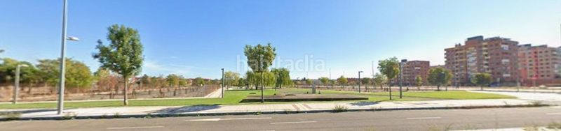 Foto e1ba542c-b2c3-47dd-a057-3c429c5b35b0. Edifici a Armunia León
