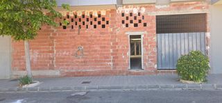 Locale commerciale in Yecla. Se vende local comercial en obra en yecla