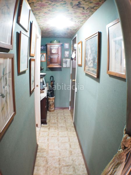 Foto bf1a8624-e720-43a9-9161-f9b25b2b26f2. Àtic amb calefacció a Guinardó Barcelona