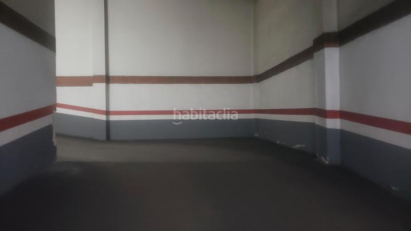 Foto 3dd0eed9-ad2c-41d8-9ee9-44c939ee0263. Parking coche en Guinardó Barcelona