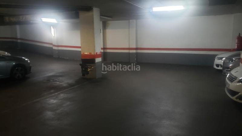 Foto 556414de-aac9-449e-9f3f-b7dc541a8747. Parking coche en Guinardó Barcelona