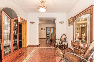 Casa  Calle sant josep. Casa junto a la iglesia