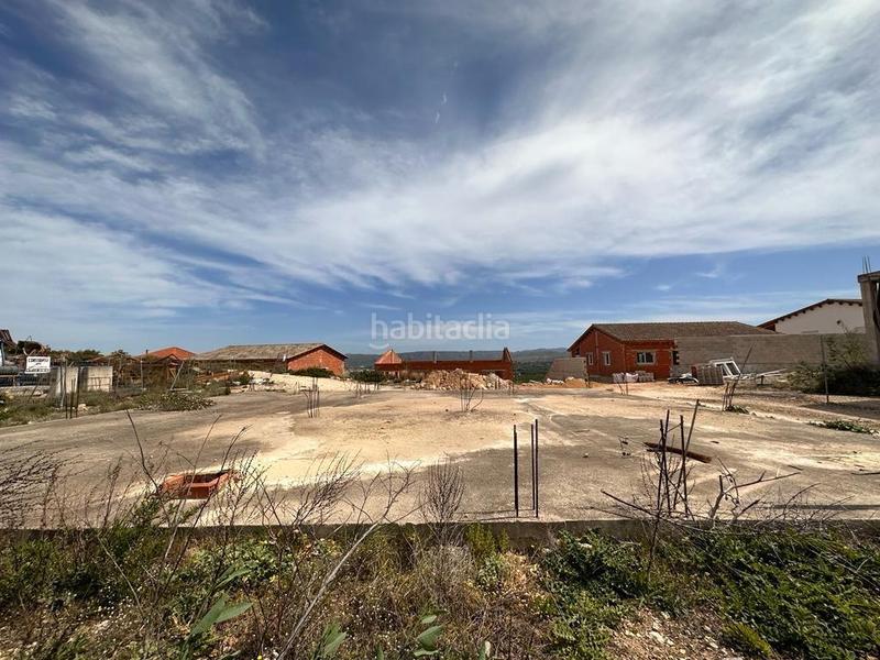 Foto ac8c1504-19cd-434d-a6c4-0ff21040ef98. Terreno residencial parcela urbana con proyecto en Énova (l´)