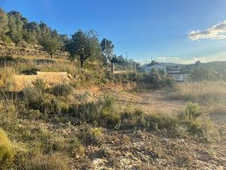 Finca rústica  Polígono 15 parcela 65 el sogrony. Parcela rústica en llombai situado en la zona atalaya
