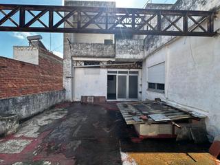 Maison à Alcúdia (l´). Casa de dos plantas y almacén y disponible en aquiler opción a c
