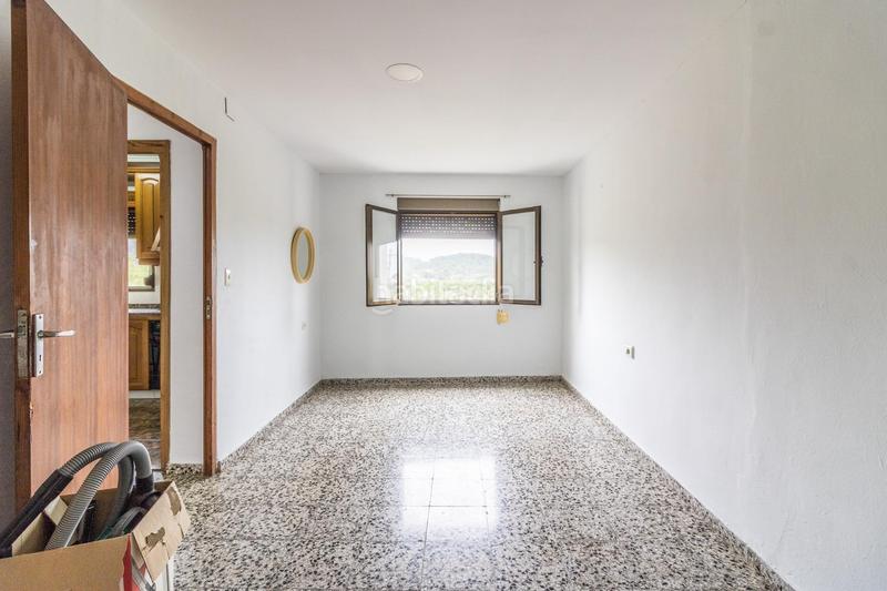 Foto c3a2946f-20c2-497e-ba8b-247cdb1339fb. Casa amb aparcament a Manuel