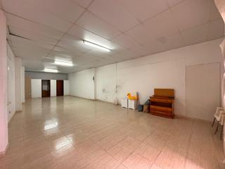 Local Comercial  Vicent andres estelles. Local comercial para tu negocio en carlet