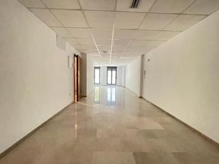 Pis  Avenida blasco ibañez. Oficinas a estrenar con plaza de garaje