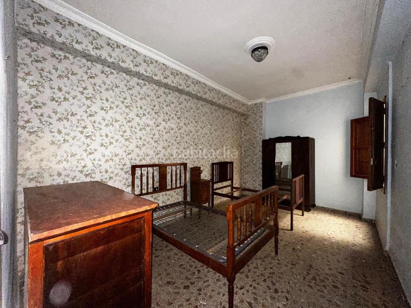 Foto 183ff408-2314-436f-8481-4764a6b6fb3f. Casa  de dos plantas con almacén en pleno centro en Carlet