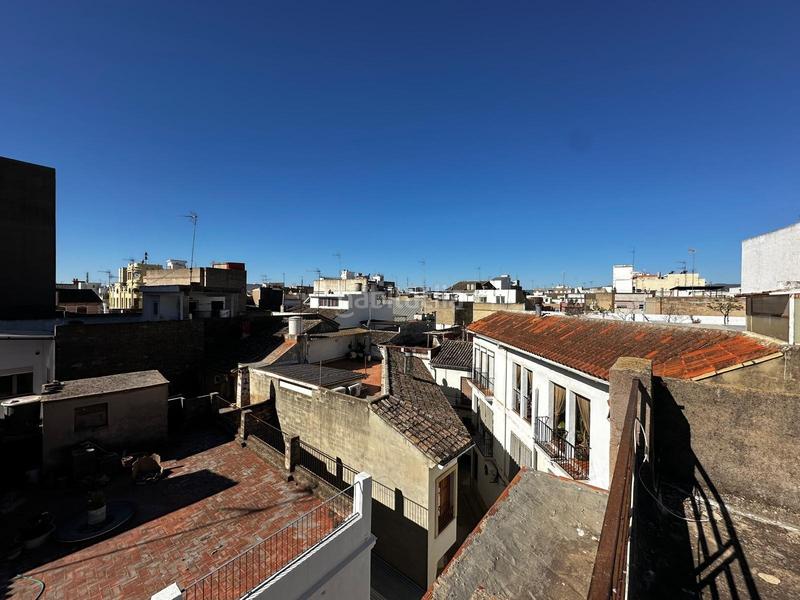 Foto 1fb19b03-ef94-46a2-bf42-caa19df5c7d5. Casa  de dos plantas con almacén en pleno centro en Carlet