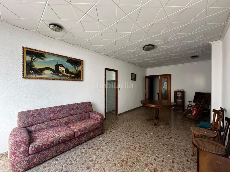 Foto b1688b28-f5f7-4bd3-ae39-f8cd48020729. Casa  de dos plantas con almacén en pleno centro en Carlet