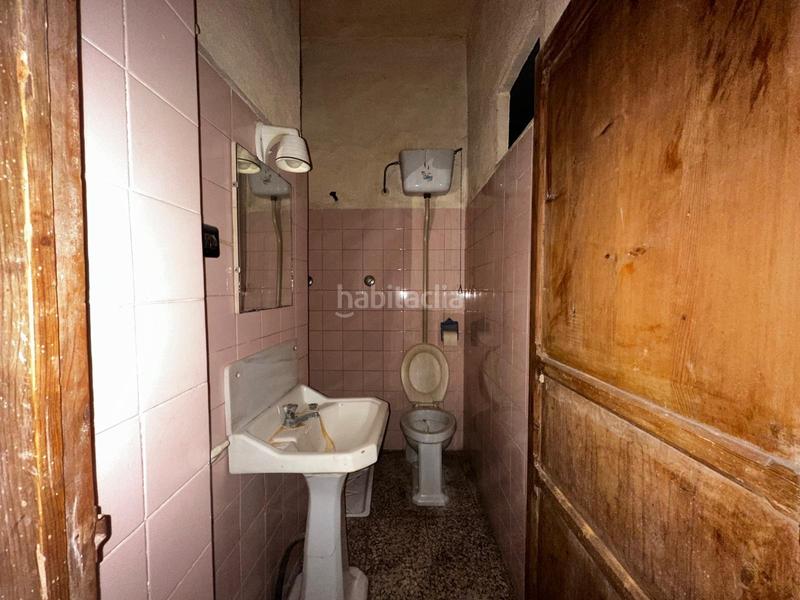 Foto bc949338-90be-4b17-9105-1a9310ac4b90. Casa  de dos plantas con almacén en pleno centro en Carlet