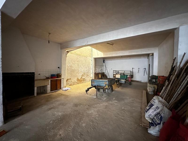 Foto f0699d43-1851-4261-9f1b-effdacacd68d. Casa  de dos plantas con almacén en pleno centro en Carlet