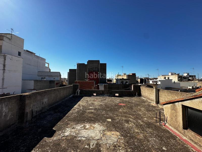 Foto ff2dd2da-71cd-480e-9442-1e7c16360e49. Casa  de dos plantas con almacén en pleno centro en Carlet