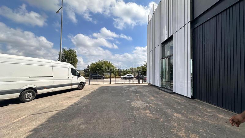 Foto cffd0102-9ced-4ffe-b275-22de1adbb29b. Nave industrial  en venta y alquiler en Algemesí