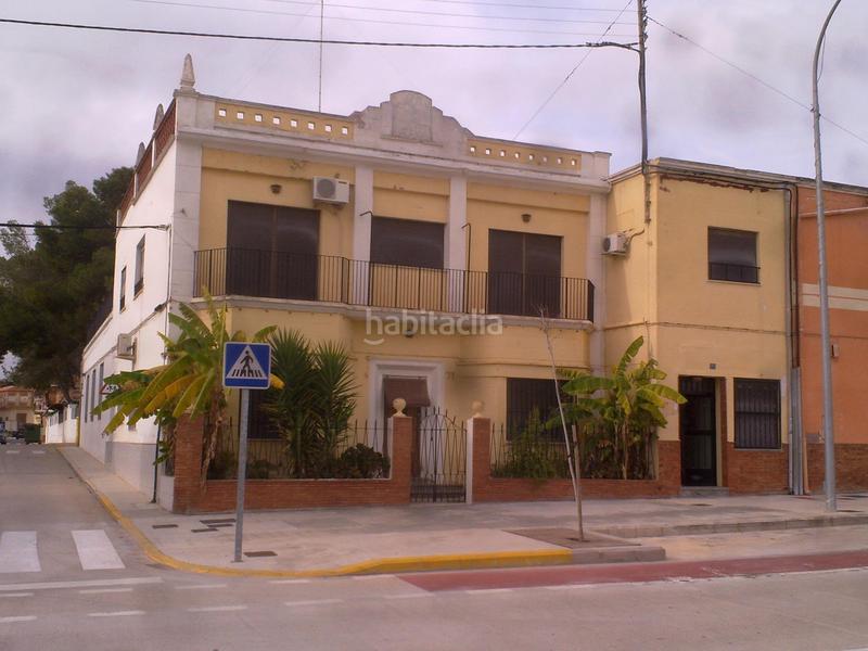 Foto 4c482a32-5d08-494a-a0ac-f001a910b13e. Casa edificio con casa piso garaje en Masalavés