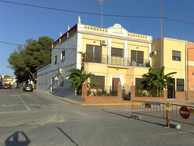 Foto ce67455a-a4a5-4117-8d0f-5458392d59b1. Casa edificio con casa piso garaje en Masalavés