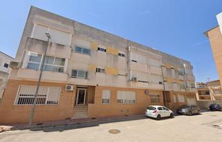 Aparcament cotxe  Calle 25 de abril