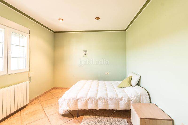 Foto 0c4f2870-bdde-4277-aaf2-fccd6b5f9395. Reihenhaus mit parking in Senyera