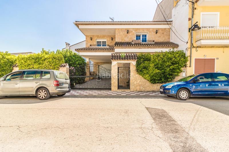 Foto 68dcebc4-1301-41c1-b6db-8da5d44c5271. Reihenhaus mit parking in Senyera