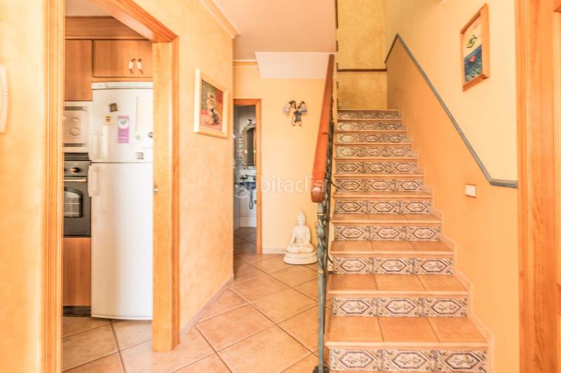 Foto 6b0f90f5-41b8-42e6-bd9b-94dc226d31c3. Reihenhaus mit parking in Senyera