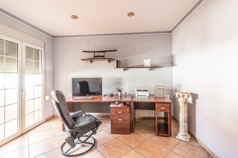 Foto d2156b2e-70f3-4d8b-b79e-9043aa14db1f. Reihenhaus mit parking in Senyera