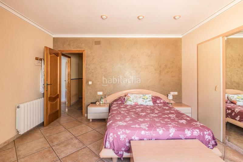 Foto f21b84cf-1175-4ea3-bd35-a30e51390965. Reihenhaus mit parking in Senyera