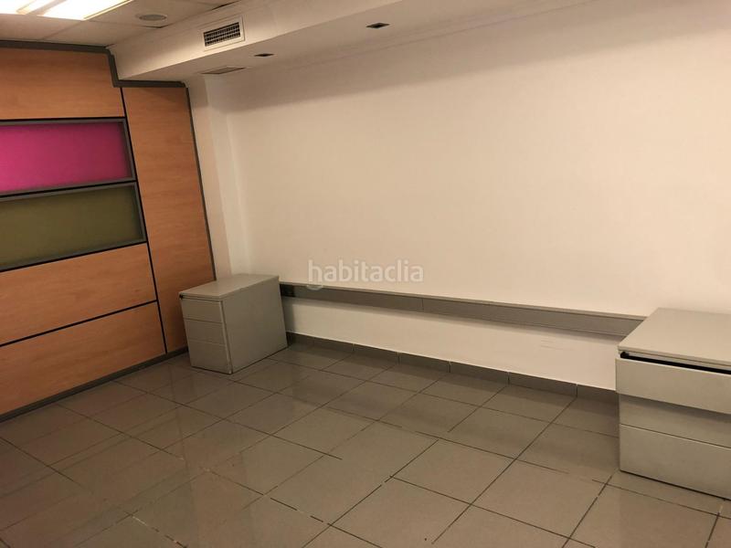 Foto 5c59171f-e87c-4d24-aee9-fecf1143d02a. Gebäude in Guadassuar