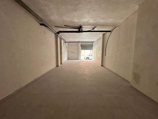 Local Comercial a Alquenència - Venècia