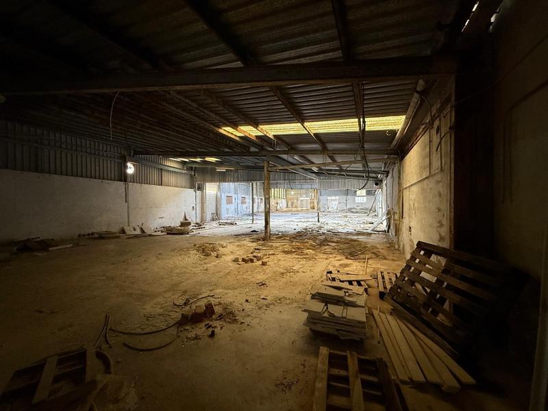 Foto 172d6bba-e1c0-49fd-a64f-43c2afc2dbe0. Terreno residencial suelo rústico con dos naves y una vivienda en Canals