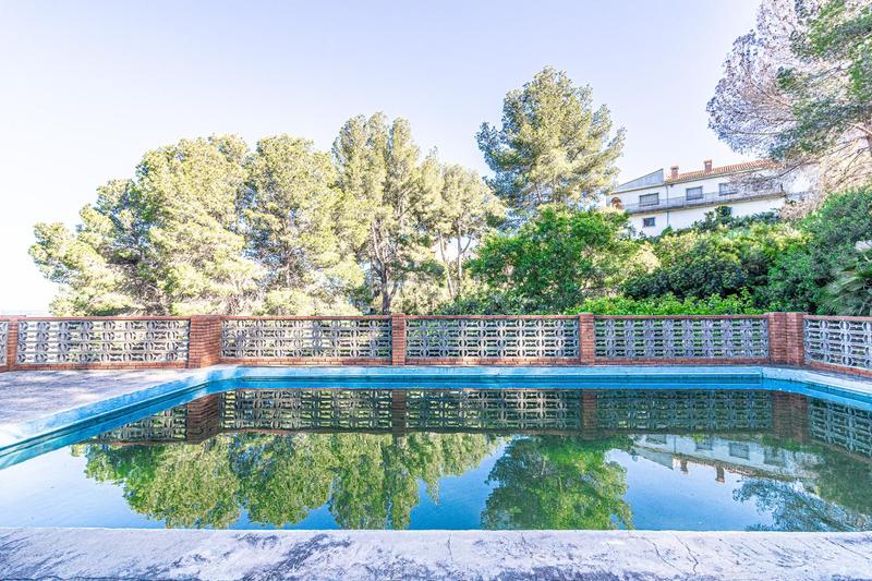 Foto 285d4988-4415-4c81-af8b-56d93bd39e42. Casa chalet rústico en venta en Carlet