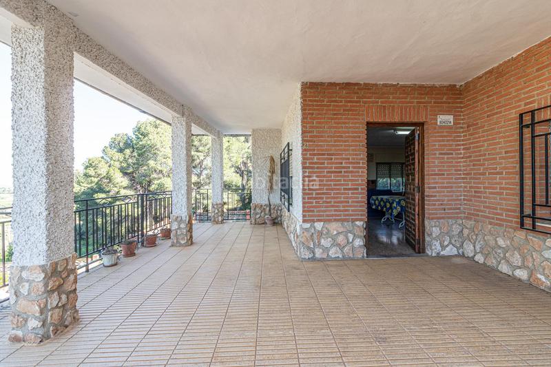 Foto 546d1787-bae2-41a3-8f5e-4a054a336f26. Casa chalet rústico en venta en Carlet