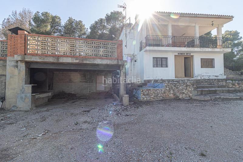 Foto d84281f4-b4f2-4beb-9cf2-10213457c62a. Casa chalet rústico en venta en Carlet