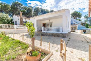 Chalet à El Vedat - Santa Apolonia. Chalet exclusivo en el vedat  zona colegios  reformado en 2021,