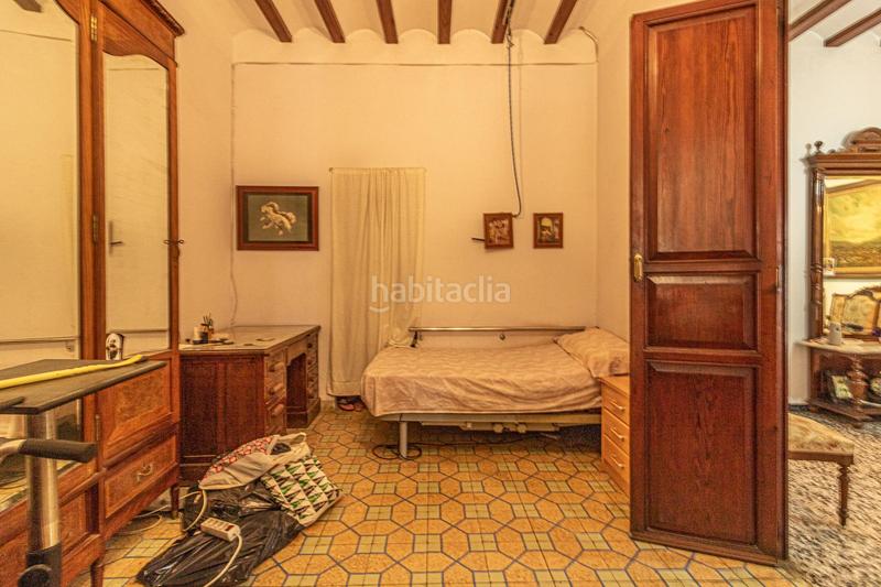 Foto f483d2b2-5afa-4543-b785-99561f337a89. Maison avec parking dans Manuel