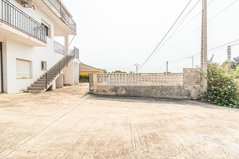 Foto 52f7bbad-573d-4502-89de-35b15c229a85. Chalet tu próximo hogar te espera en los lagos en Alginet